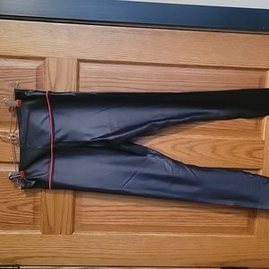 Zyia Black Sweetheart Leggings